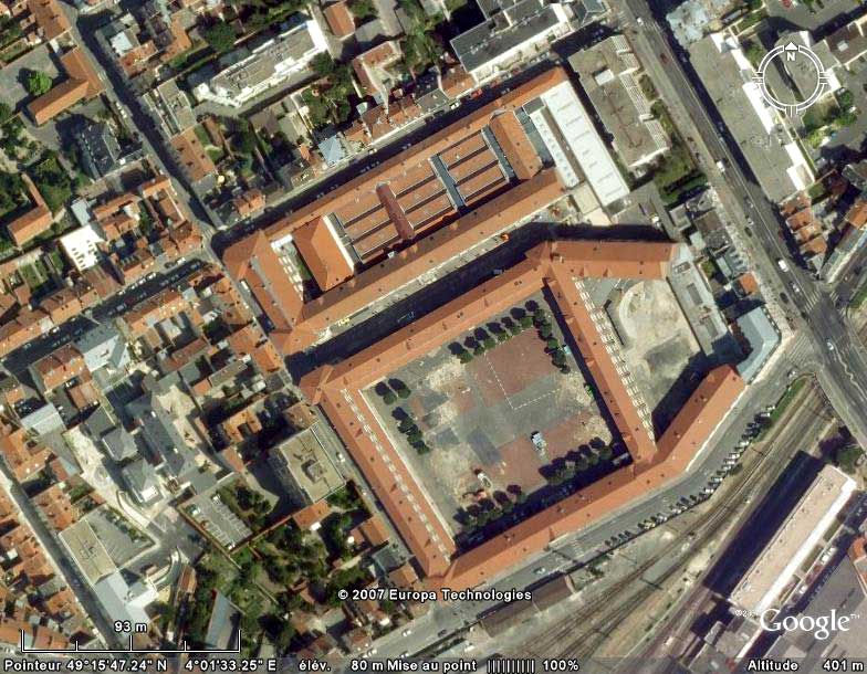 IIIe Reich kaput lycée Roosevelt où fut signée la reddition