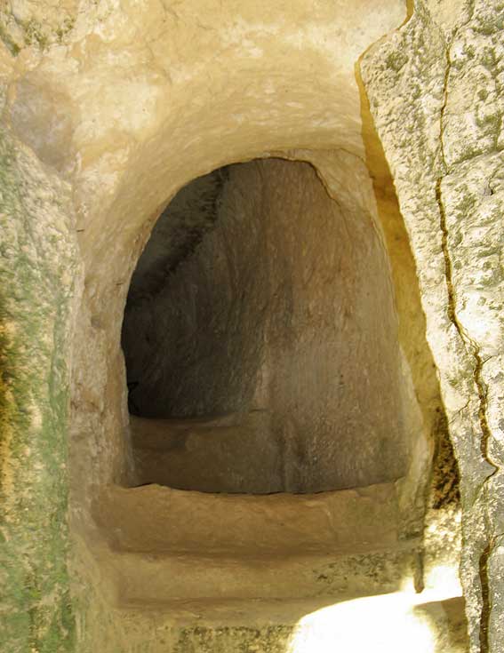entrée ou sortie de souterrain refuge