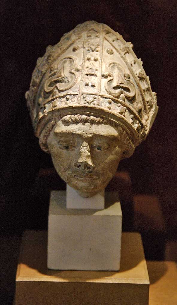 tête d'évêque musée de Châlons