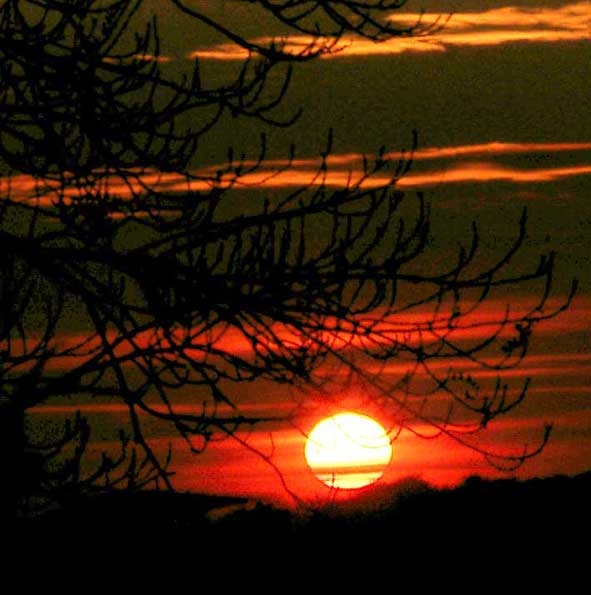 coucher de soleil vers Bourg-et-Comin