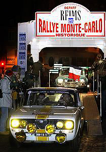 départ du Reims-Monte-Carlo Place du Forum Reims