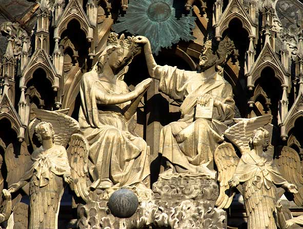 Couronnement de Marie à Reims