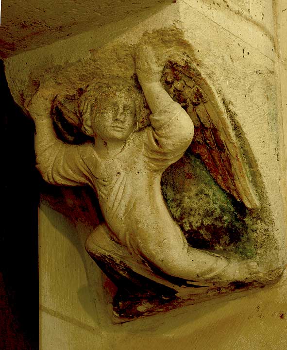 ange supportant une charge, Braine