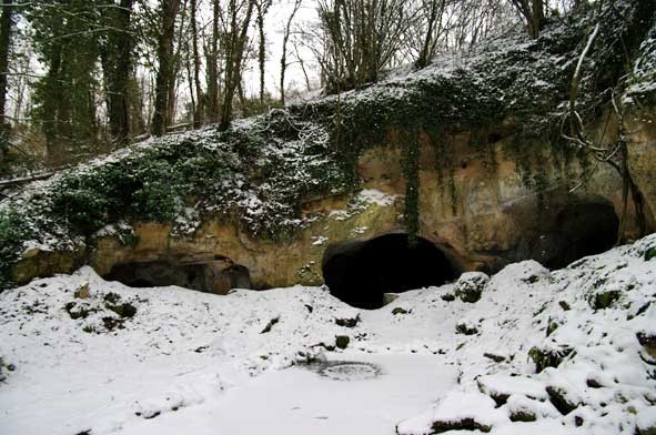 noir = creux, blanc = bosse
