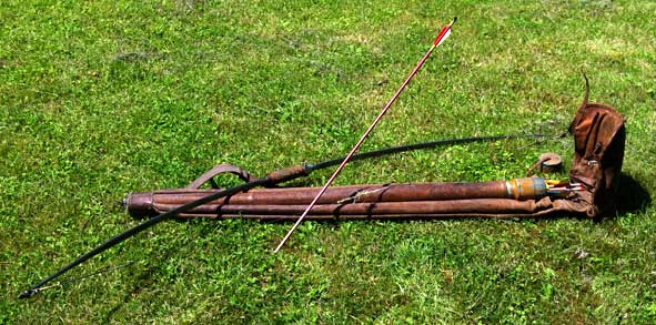 arc, flèches, housse et carquois