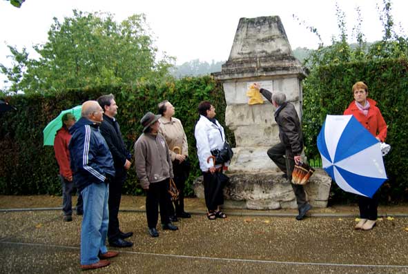 pose d'une plaque en mémoire du Dr Brocard à Vailly-sur-Aisne