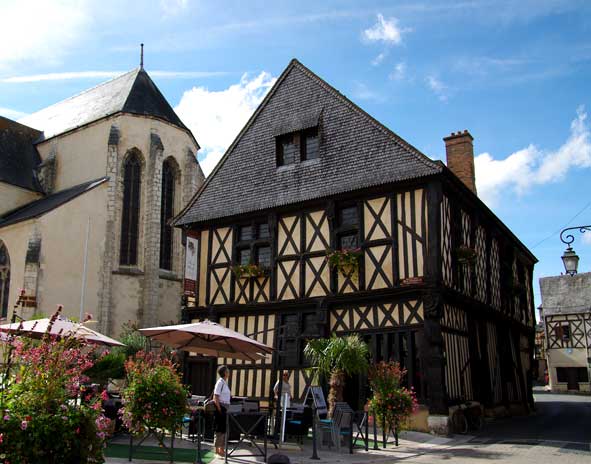 maison de bois à Aubigny-sur-Nère