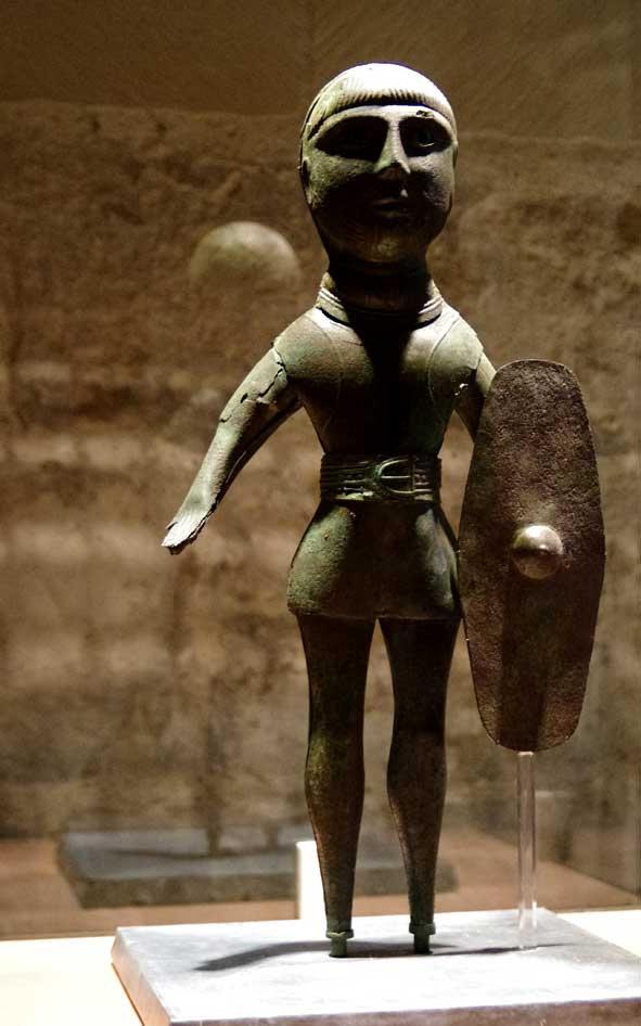 premier siècle de notre ère, mais au fond, sans âge, là est le mystère de l'art...